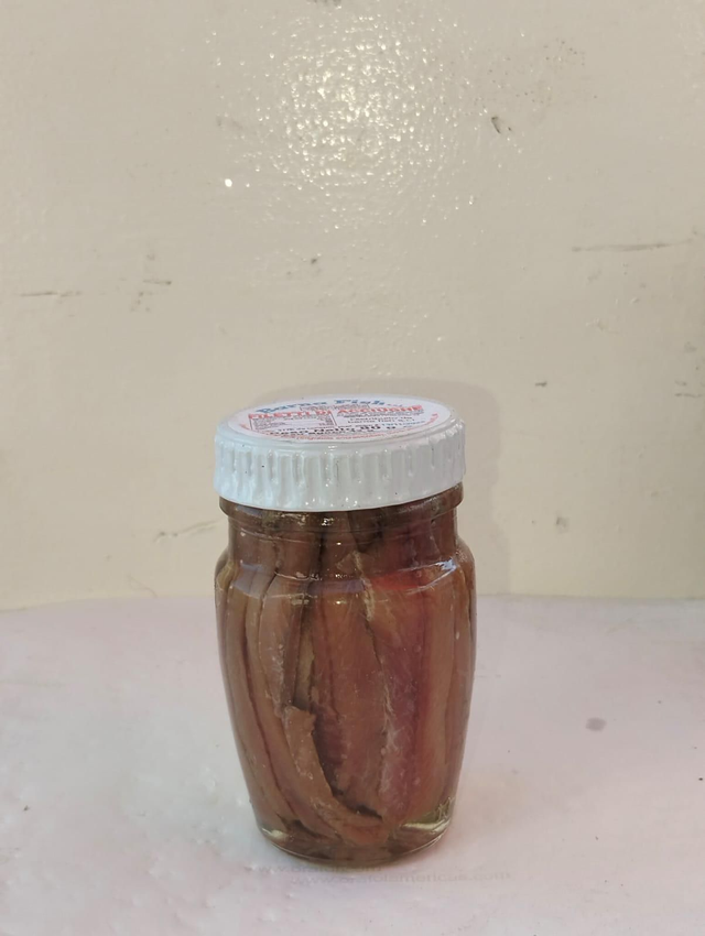 Acciughe marinate