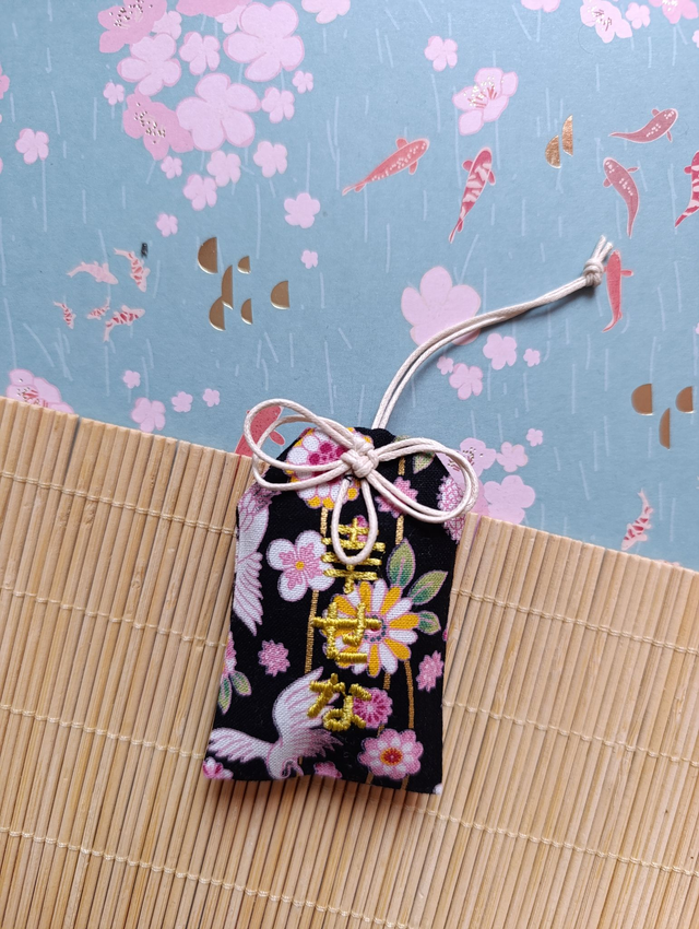 Omamori Schwarz Kranich 