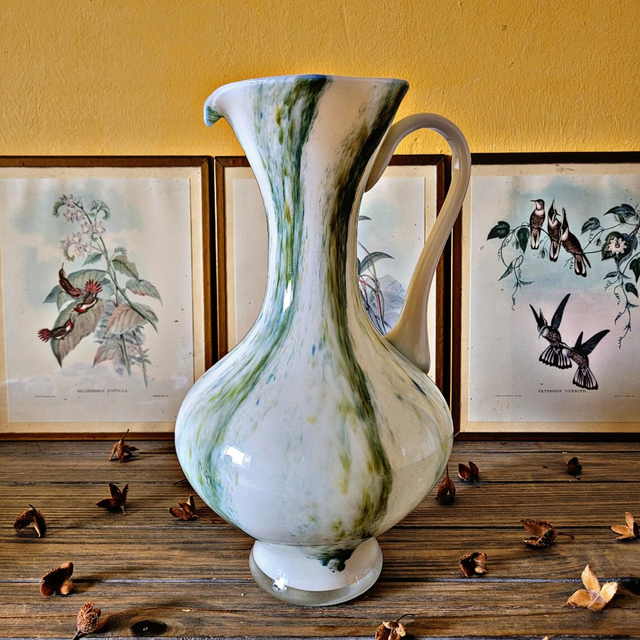 Vase vintage grande taille format cruche/pichet en opaline blanc et vert 