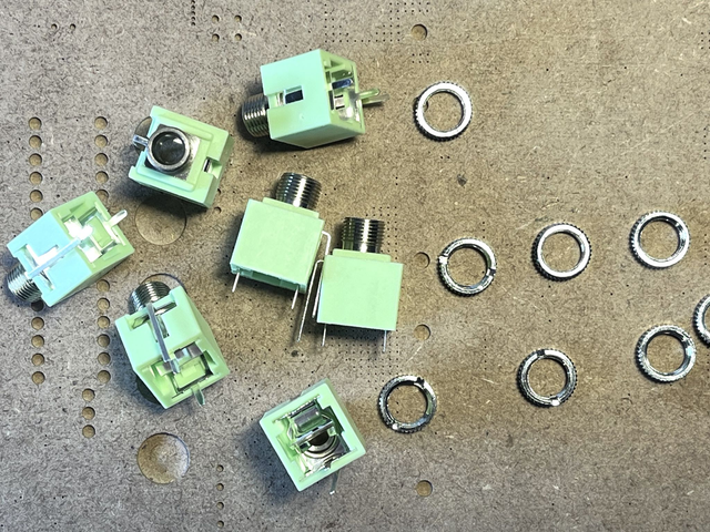 Stereo Audio Jacks 3.5mm Vertical PCB Mount