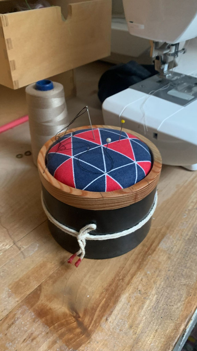 Upcycling Aufbewahrung M Nadelkissen Geometrie