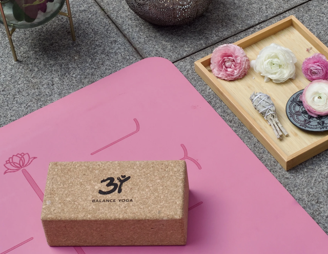 Balance Yoga – AlignForMe PU Mat