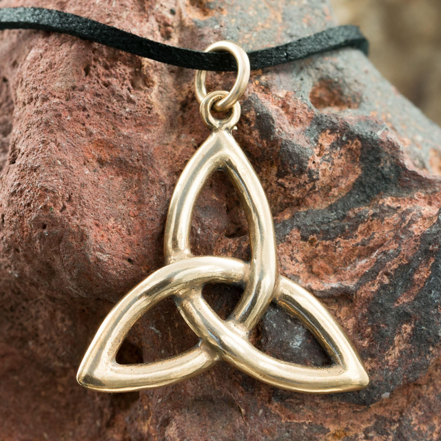 Triquetra Celtique en Bronze