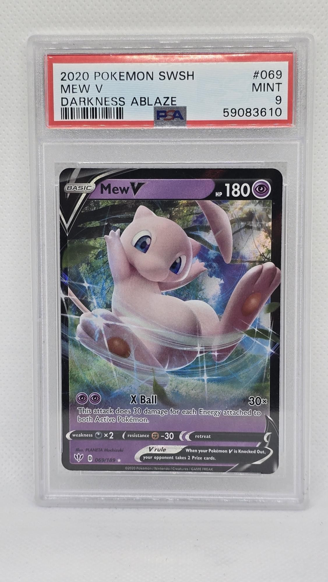 MEW V , DARKNESS ABLAZE 069 2020 [PSA 9]