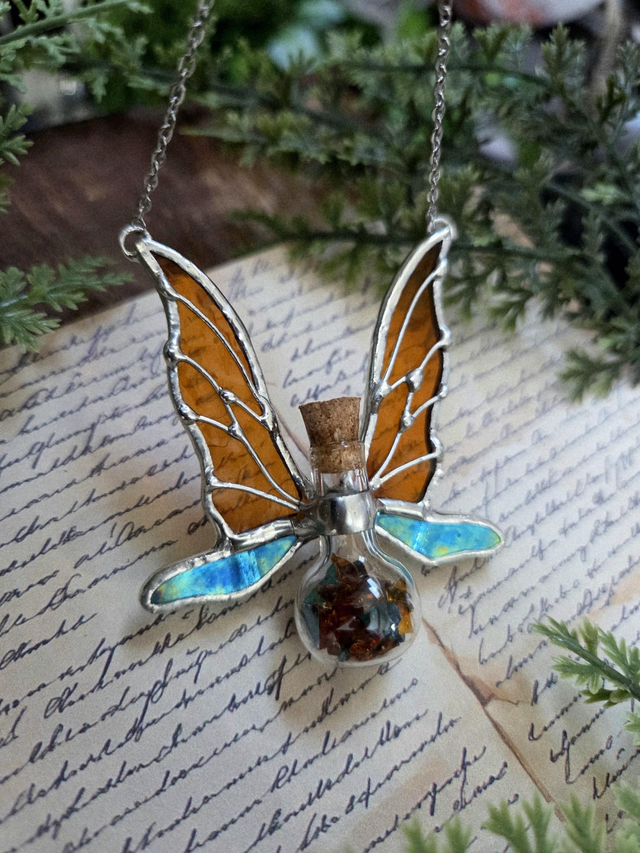 Collier papillon 