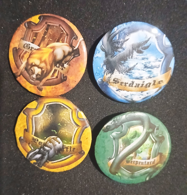 Harry potter 4 élèments Lots 4 badges