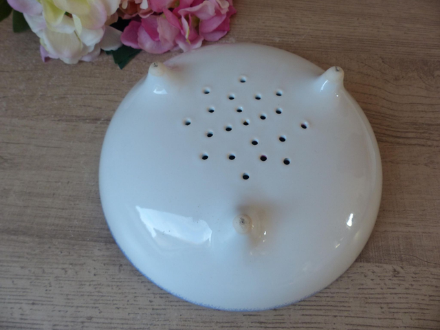 Ensemble Égouttoir et Plat à Fruits - Faïence Artisanale Pornic, Peint Main, Style Cuisine Française, Motifs Floraux, Déco Cuisine Campagne