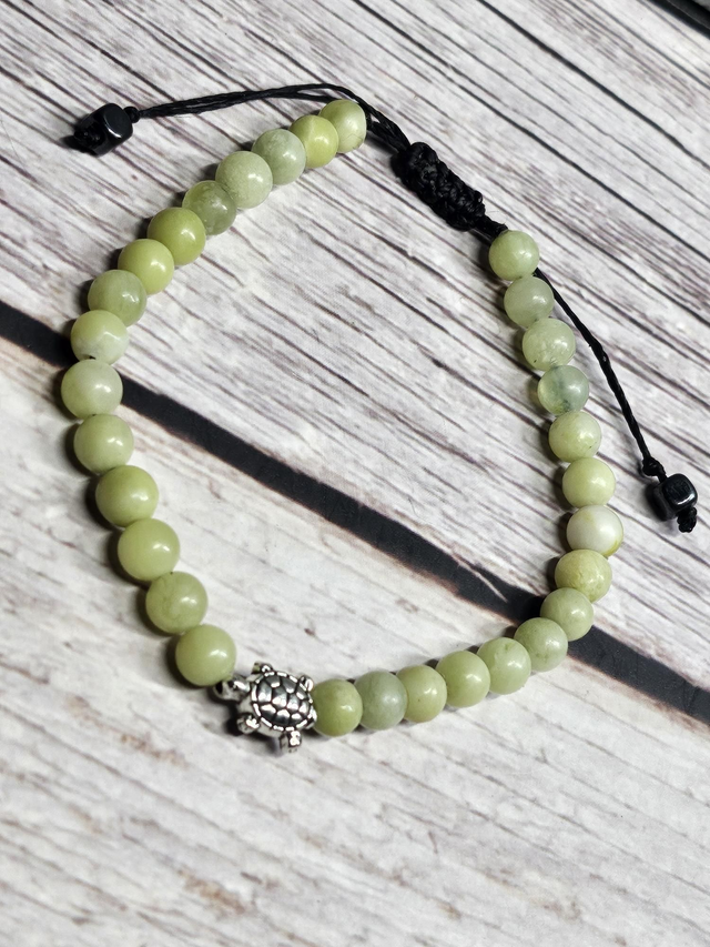 Bracelet Jade Vert 6 mm – Macramé Ajustable