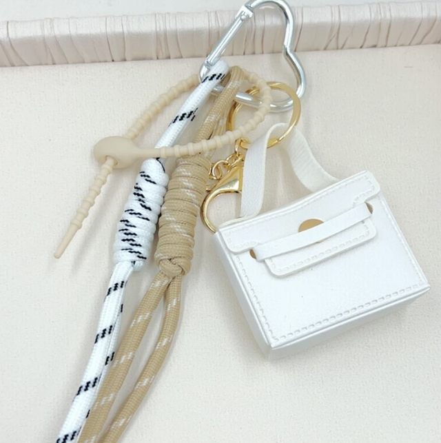 Bijoux de sac blanc 