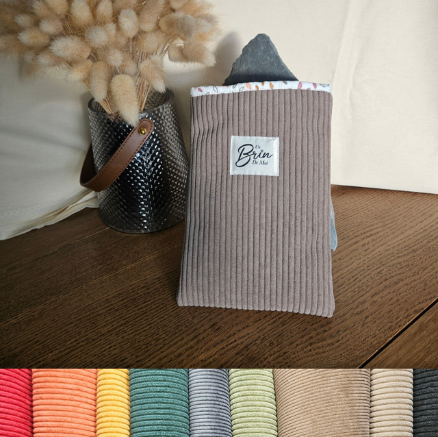 Personnalisez votre housse de livre en velours côtelé taupe