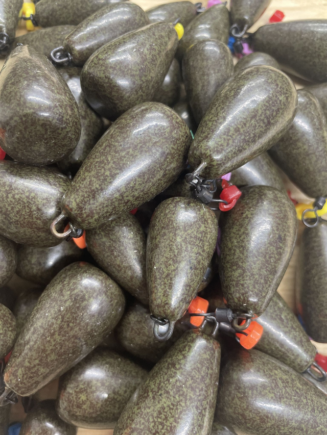 Roger &amp; Kerry Pear Leads