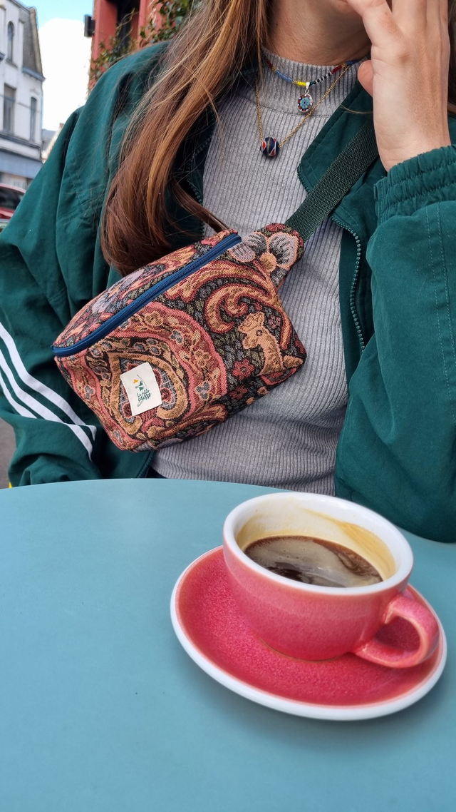 🌸Banane fleuris (tissu de ma grand-mère)