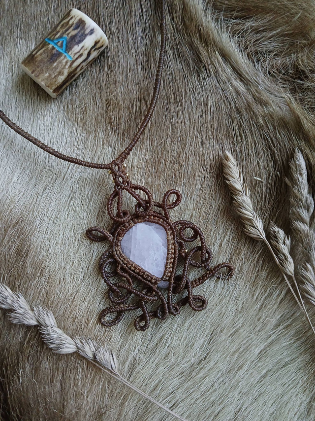 Légende d’Eir &amp; d’Arianrhod - Gypse rose