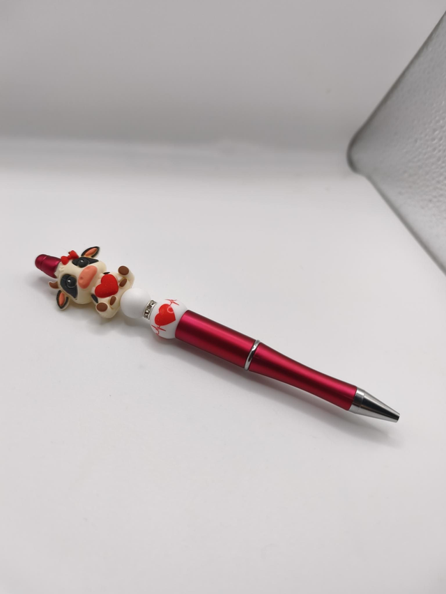 Stylo vache et coeur ❤️