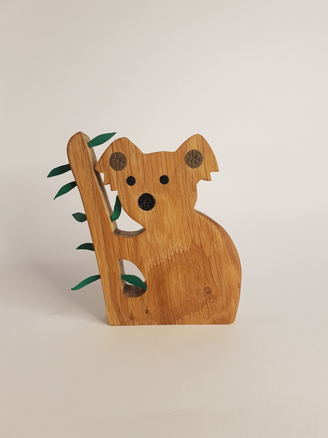 Koala décoratif en bois de chêne