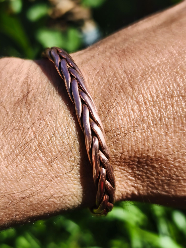 Bracelet en cuivre 5 brins tressé en épi – Bijou bien-être artisanal