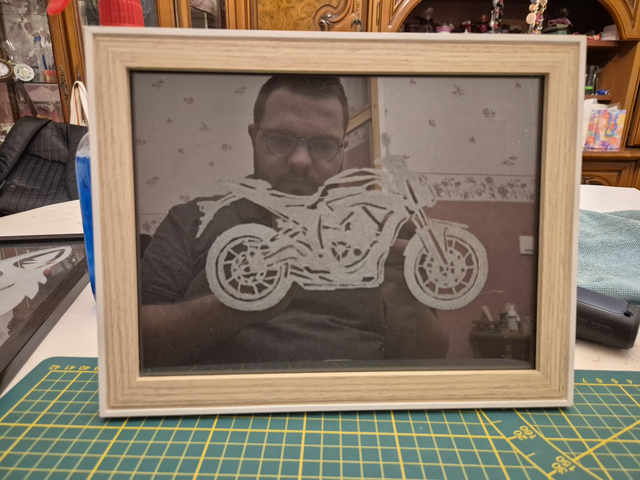 Moto graver en verre 