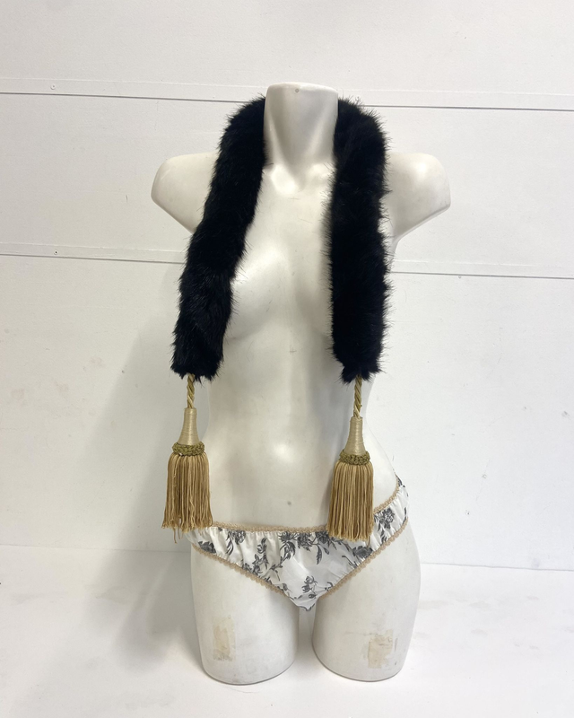 fur scarf 