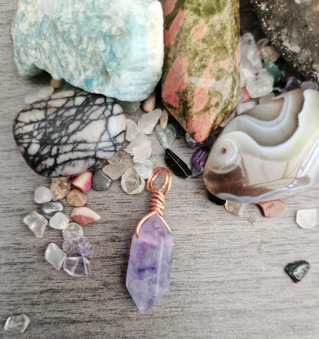 Fluorite pendant small