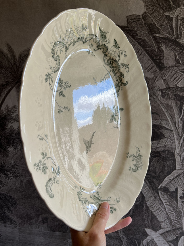 LAUZUN - Grand plat ovale modèle Lauzun signé Gien - Terre de Fer