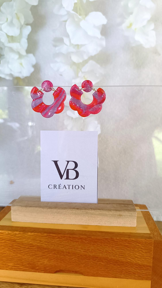 Fleurs roses violettes pailletées