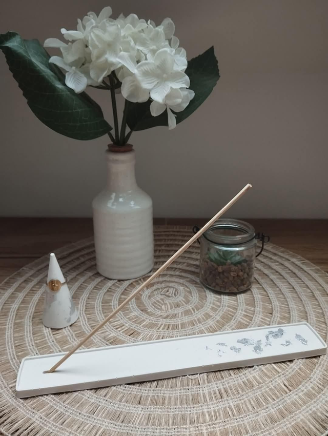 Support à encens en Jesmonite