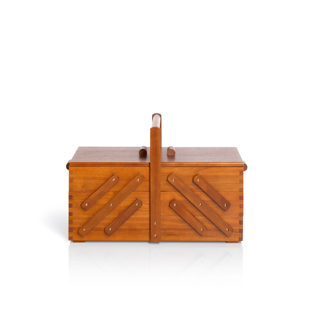 Travailleuse en bois