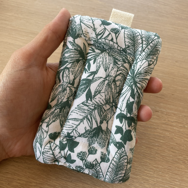 Éponge douce, verte et feuillage 