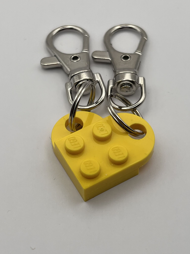 Lego Heart Keyring - Yellow.