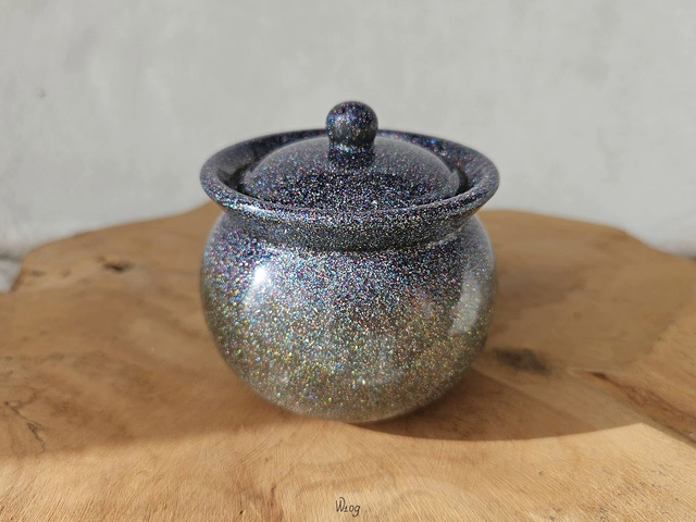 Glitters Galore (W109)