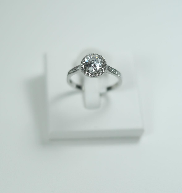 Bague Solitaire En Acier Inoxydable Et Zirconium 