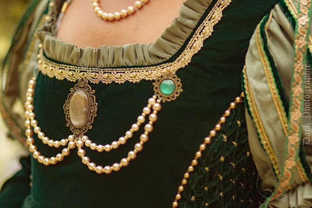 Robe Renaissance italienne verte – Pièce unique (occasion)