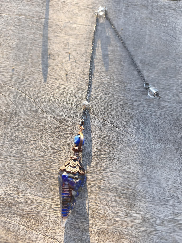 Pendule pépites de lapis 