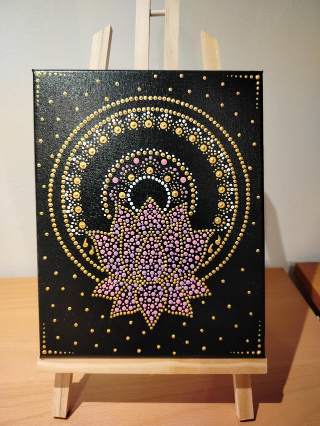 Peinture mandala dot painting fleur de lotus 