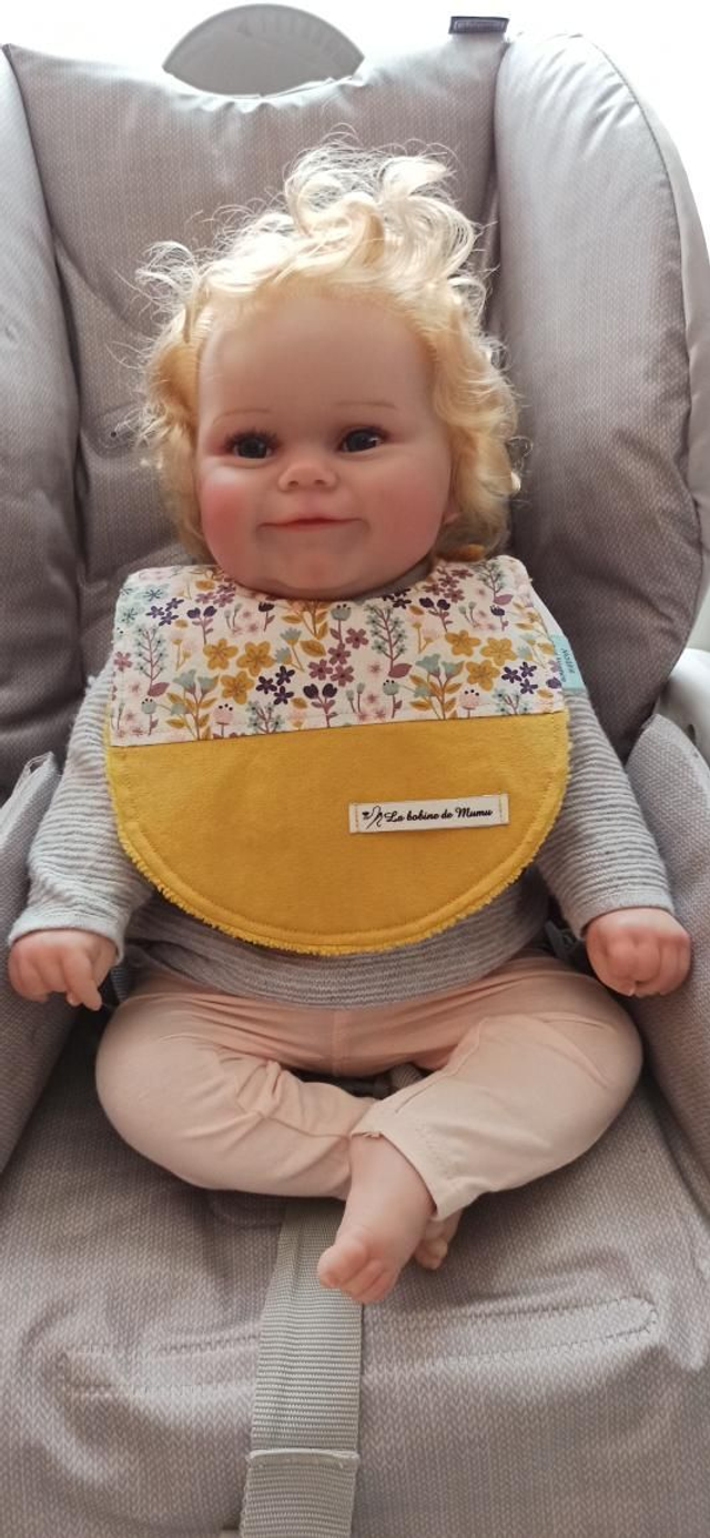 Bavoir imprimé fleurs