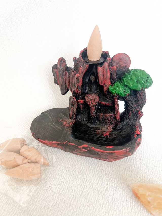 Incensário Cascata Montanha com Árvore - Modelo I