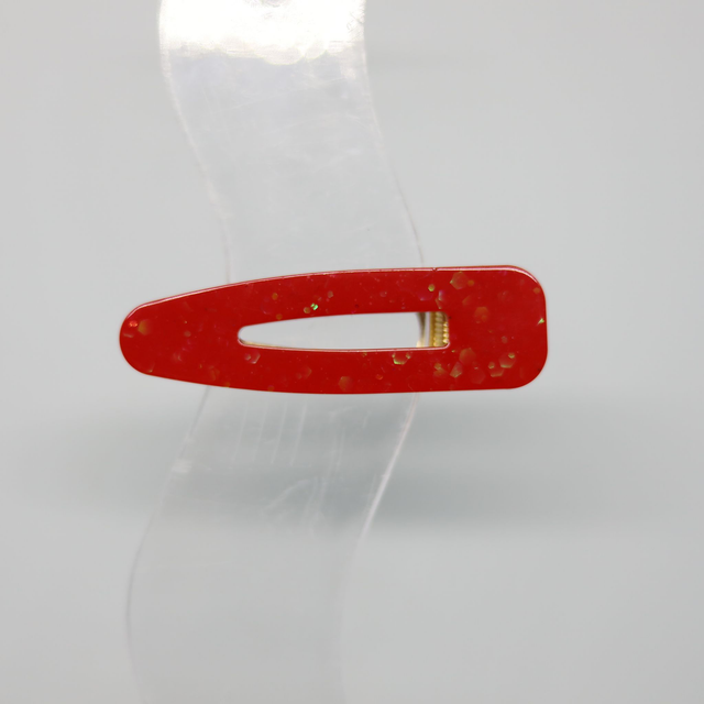 Barrette ajourée