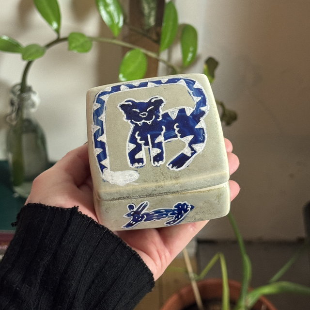 CERAMIC BOX : SILLY ONE
