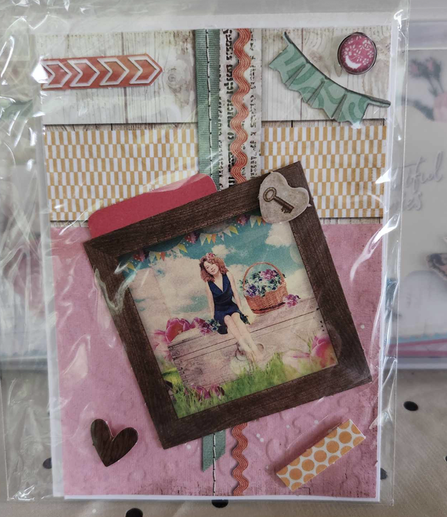 N°821 Carte Divers 