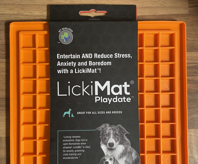LICKI MAT®️Playdate ™️ (ORANGE)