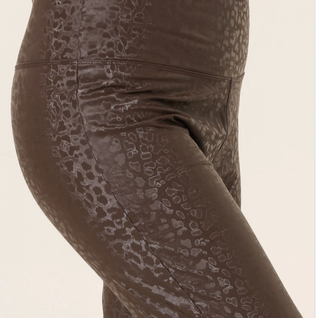 Legging similicuir à motif léopard chocolat