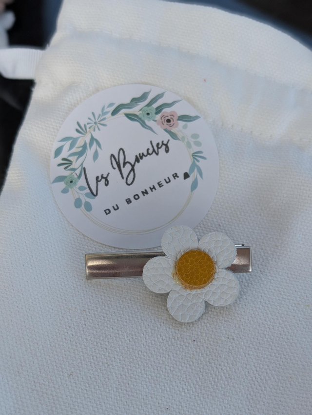 Barrette marguerite 