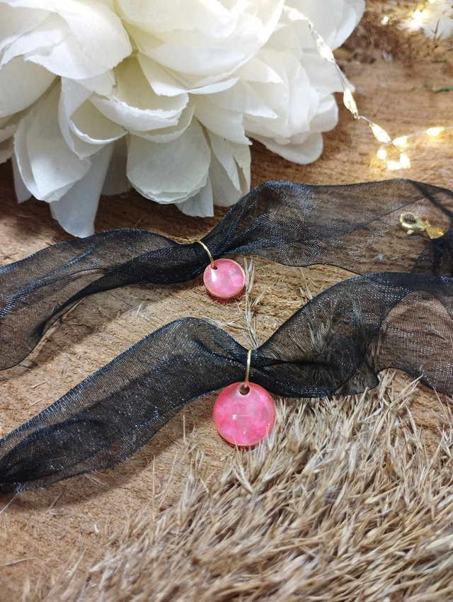 Collection LOVE - Bracelet en voilage noir avec médaille artisanale