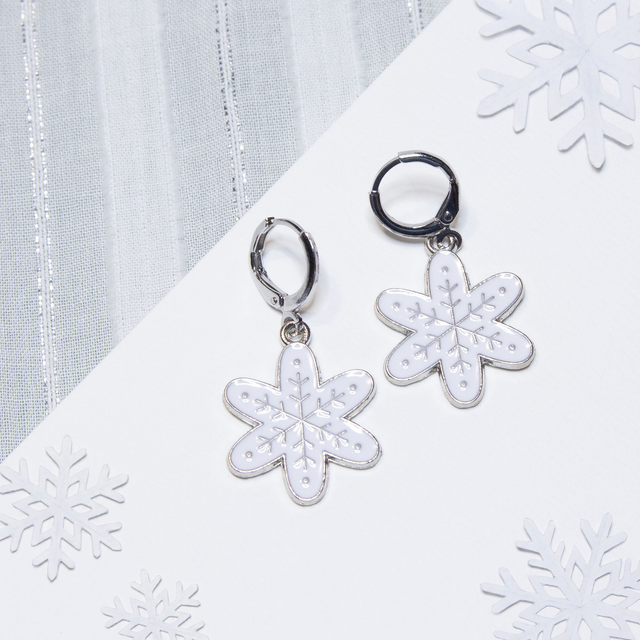 Bela snežinka (srebrna)