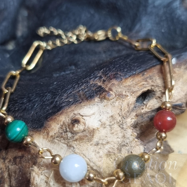 Bracelet des êtres chers : Agate rouge Cornaline, pyrite, Emeraude et Malachite