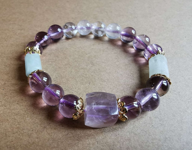 Bracelet en Améthyste, Aigue marine et cristal de roche 