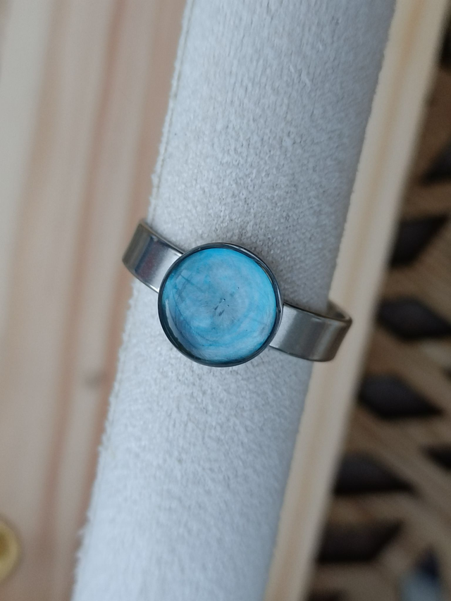 Bague fine réglable 8 mm - Argent - Résine Bleue