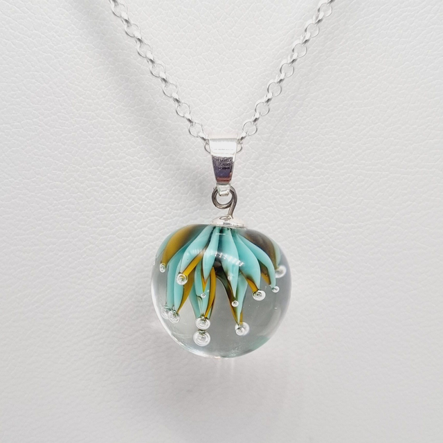 Pendentif Ariel vert et jaune