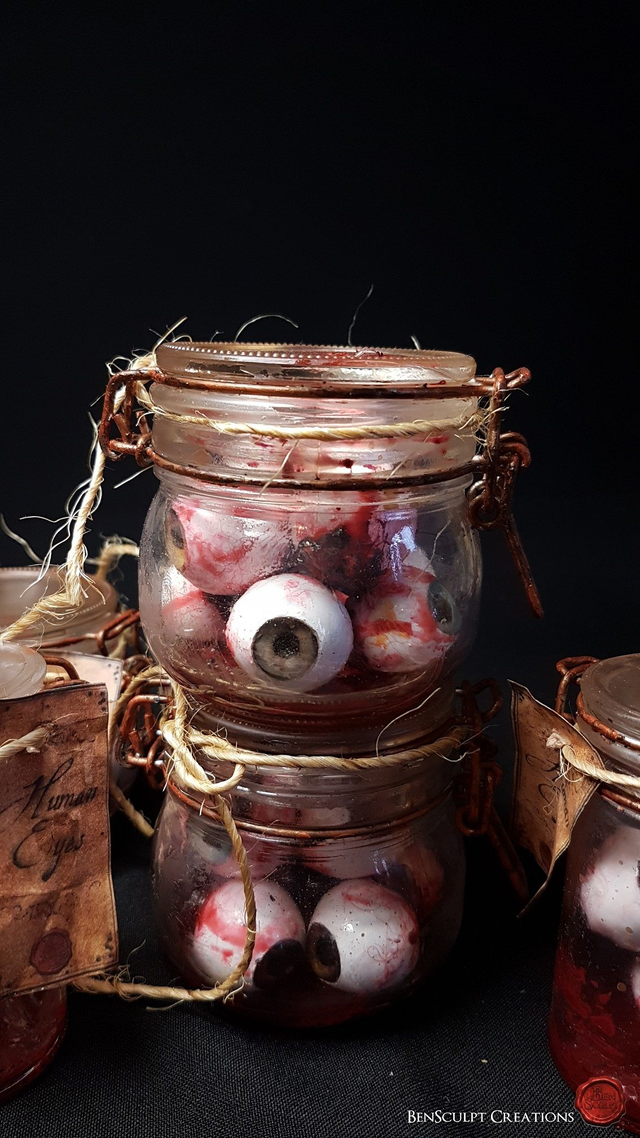 - Human eyes jar - (Restock prochainement) 