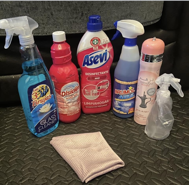 Cleaning bundle
